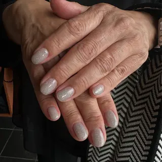 ネイル 藤村 美玖のネイルデザイン