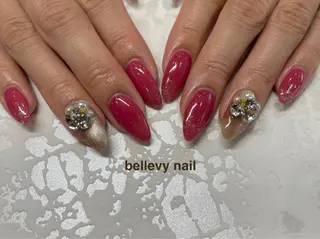 ネイル bellevy所属・藤原 はずきのネイルデザイン
