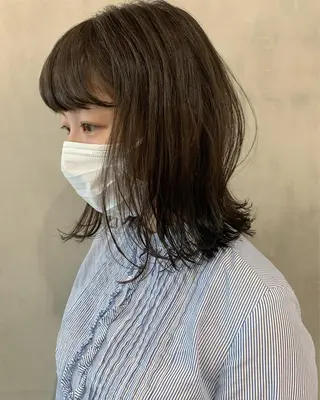 ミディアム カラー アンニュイヘア🪽 ayumiのヘアスタイル