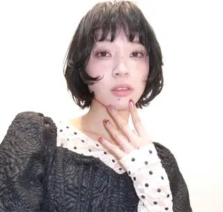 ショート カラー ベージュ/透明感/ 桃子のヘアスタイル