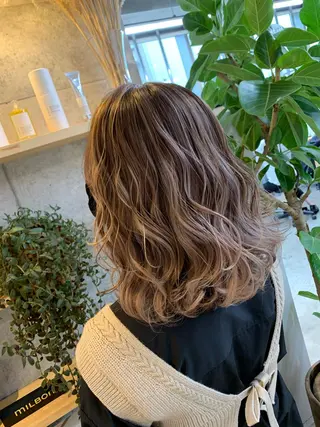 ミディアム カラー 天野 開のヘアスタイル