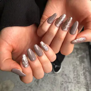 ネイル crestnail所属・小林 束紗のネイルデザイン