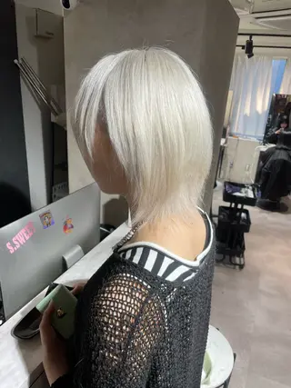 ミディアム カラー 🇰🇷ハイトーン× 韓国レイヤー레이어드のヘアスタイル