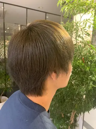 ショート カラー メンズ 飯塚 昇太のヘアスタイル