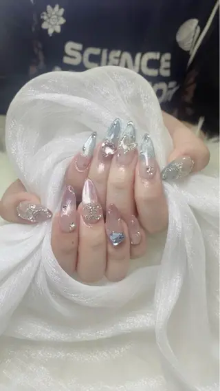 ネイル Hara Nail 【パラジェル使用】のネイルデザイン