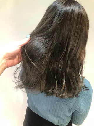 ミディアム カラー scene.池袋所属・scene. haraのヘアスタイル