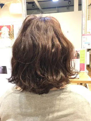 ミディアム カラー 青野 文香のヘアスタイル