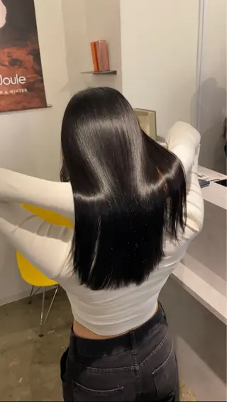 セミロング カラー ✂似合わせカット 🦋カラーみやび🪽のヘアスタイル