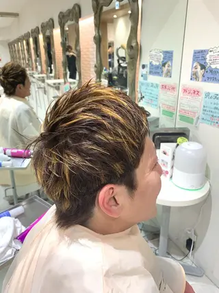 カラー メンズ 松吉 純平のヘアスタイル