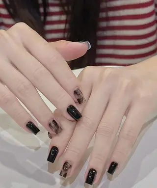 ネイル シ シのネイルデザイン