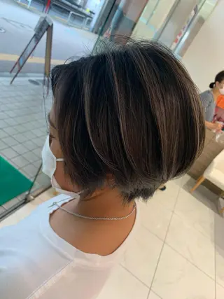 カラー N° jillva ♦️川端裕司♦️のヘアスタイル