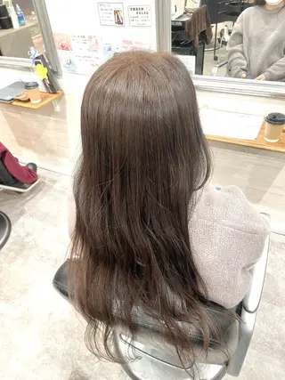 ロング カラー 堀川 希歩のヘアスタイル