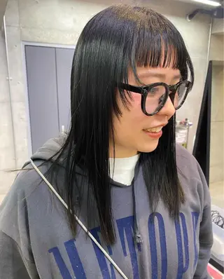 セミロング カラー ブリーチ⌇﻿ベージュ ハイトーン⌇﻿ヒロトのヘアスタイル