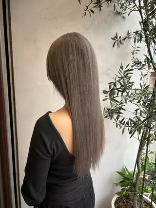 ロング カラー ブリーチ予約率90% 以上✨森山陽向のヘアスタイル
