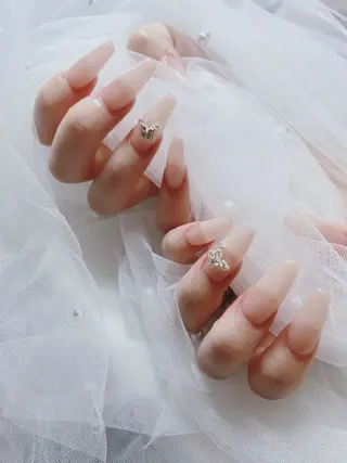 ネイル salon Ange 五反田店所属・アンジュ Sumiのネイルデザイン