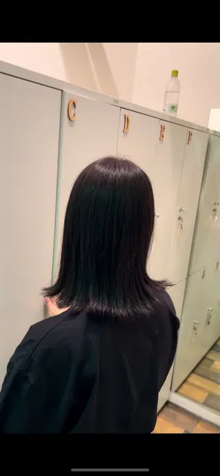 ミディアム Hiiro/レイヤー /海外ヘアのヘアスタイル