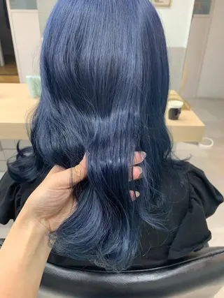 セミロング カラー FRAME+spa&hair roomなんば駅前店所属・🌸MAYU🌸 ハイトーン➕レイヤーのヘアスタイル