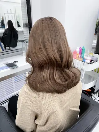 カラー 透明感ベージュ🤎 manami👒🌿のヘアスタイル