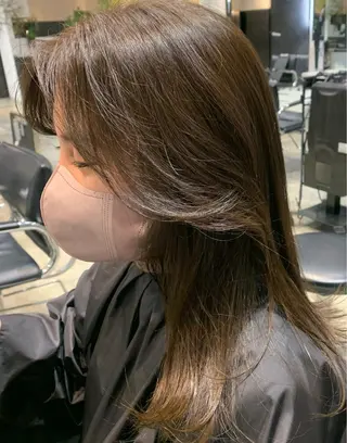 セミロング カラー もてぎさやか👩🏻 🪄巻ける縮毛矯正のヘアスタイル