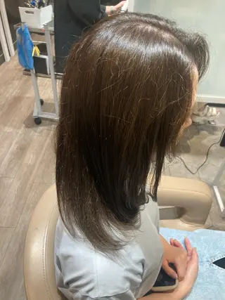 カラー 長内 俊樹のヘアスタイル