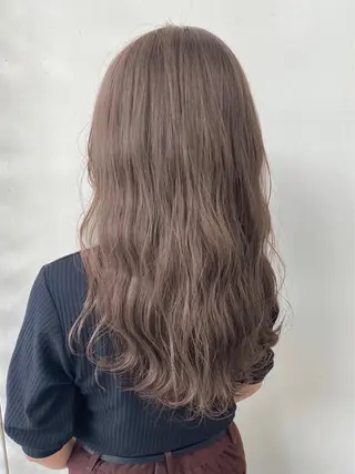 ロング カラー ANNA /艶髪/ハイトーンのヘアスタイル