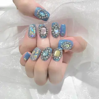 ネイル Kanon 🤍のネイルデザイン