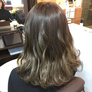 セミロング カラー ✂️Fan.ray 店長✂️木谷宏夢のヘアスタイル