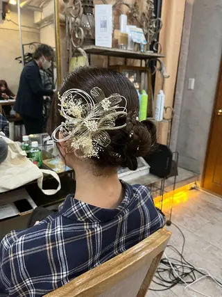 ロング ヘアアレンジ 艶髪/ハイトーン/ ヘアセット/モエノのヘアスタイル