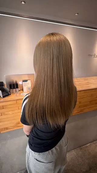 ロング カラー NAVY miyoshiのヘアスタイル