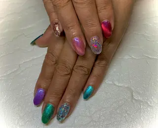 ネイル リンパ／美肌小顔専門サロンLiLi所属・Sakai Airiのネイルデザイン