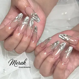 ネイル merak 難波 Kurobuchiのネイルデザイン