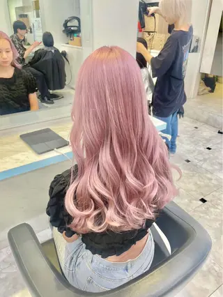 ロング カラー ヘアアレンジ 韓国レイヤー&ピンク 艶髪🩶maikoのヘアスタイル