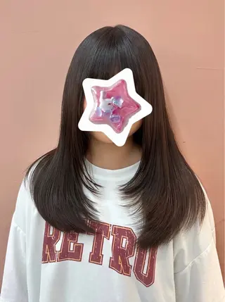 ロング 安井 美咲希のヘアスタイル