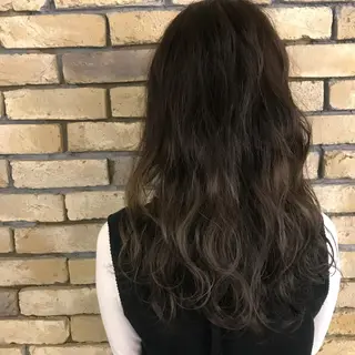 ロング カラー ハイライト✖️ 暗髪🤎Nahoのヘアスタイル