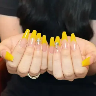 ネイル NINI Monster🌟のネイルデザイン