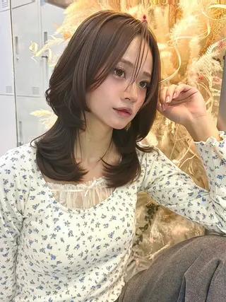 セミロング カラー 🦋高瀬寛菜🦋 韓国/ブリーチのヘアスタイル