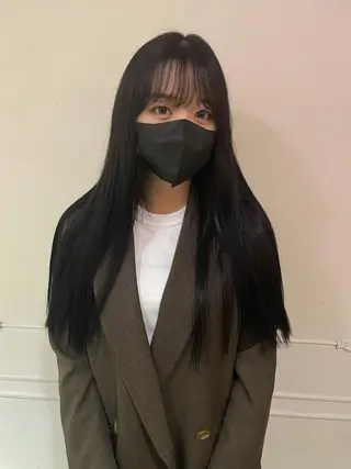 ロング カラー アオキ リノのヘアスタイル