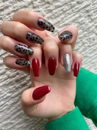 ロング カラー ヘアアレンジ キッズ ネイル マツエク・マツパ アイブロウ 福田 加奈のネイルデザイン