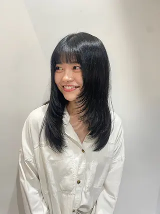 ロング 佐々木 芽衣のヘアスタイル