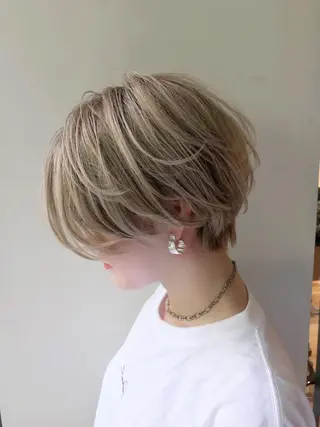 ショート ショート ボブ 梅田 木戸健人のヘアスタイル