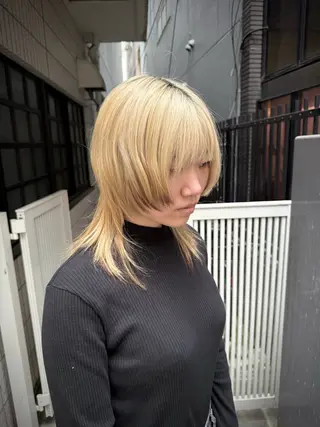 セミロング ROSIER所属・ウルフカット 🐺ｾﾝﾀﾞｱｶﾈのヘアスタイル
