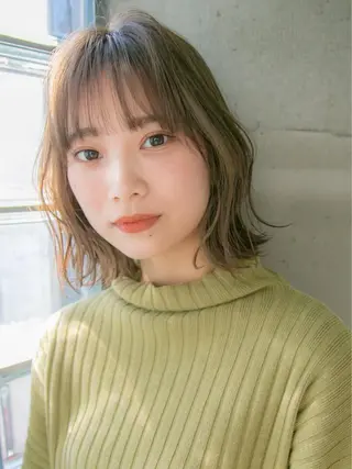 ミディアム 山田 蓮のヘアスタイル