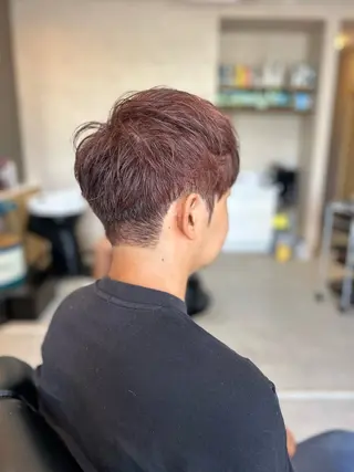 カラー メンズ THEBARBER TEN所属・伊禮 海凪のヘアスタイル