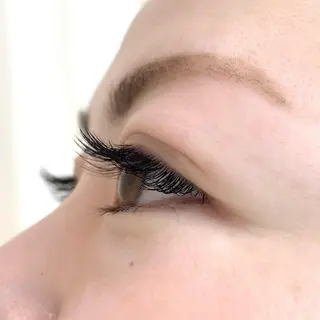 マツエク・マツパ Eye Lash Salon SEN所属・アイデザイナー CHIHIRO𓁅のマツエク・マツパデザイン