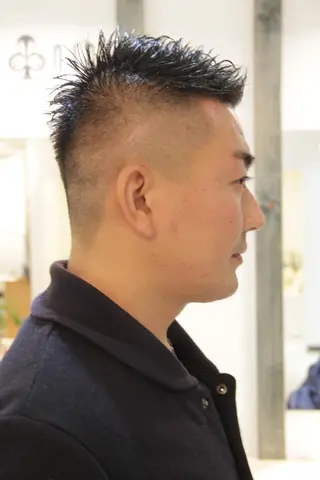 ミディアム カラー パーマ ヘアアレンジ メンズ キッズ ネイル マツエク・マツパ 吉岡 三四朗のヘアスタイル