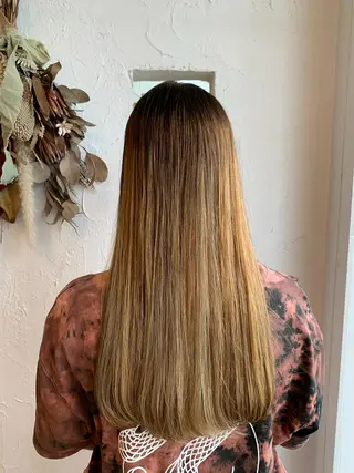 ロング 🌸小掛🌸 豊橋外国人風カラーのヘアスタイル