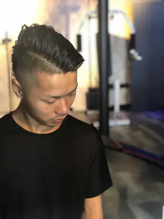 ショート 田中 就のヘアスタイル