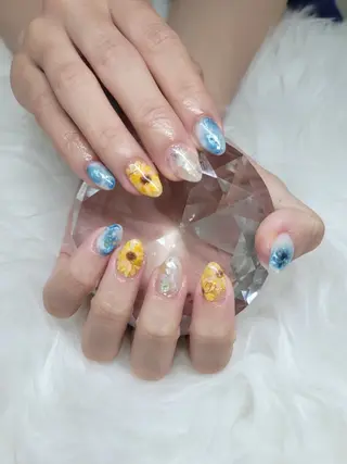 ネイル 🌺chimu🌺 予約リクエスト可能☆のネイルデザイン