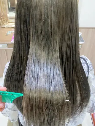 ロング パーマ 古川 琴美のヘアスタイル