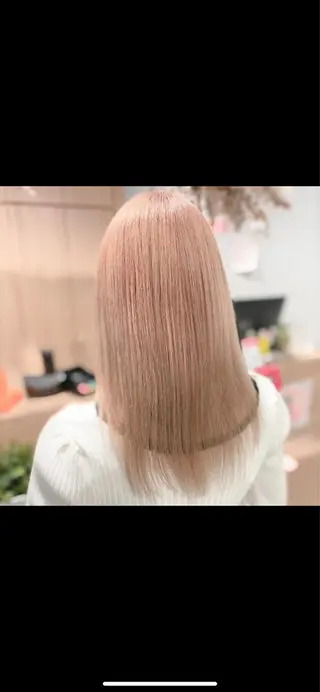 ミディアム 服部 真希のヘアスタイル